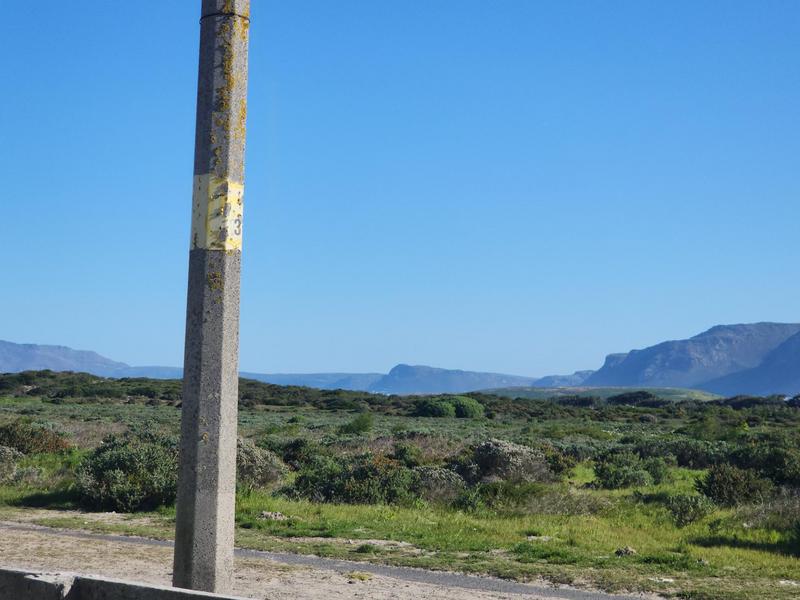 4 Bedroom Property for Sale in Pelikan Park Western Cape